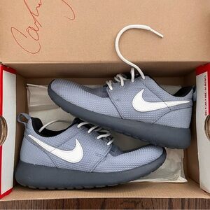 Nike Roshe Magnet Grey White 3Y Women 5